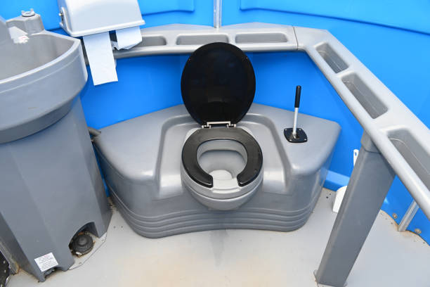 Best Porta potty delivery and setup  in Lipatria, CA